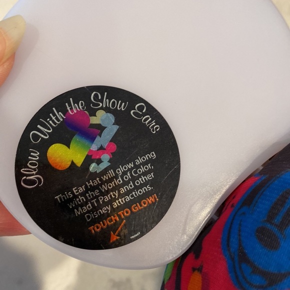 Disney Glow With The Show Mickey Mouse Light Up Ear Hat cap Disney Parks - Picture 4 of 8